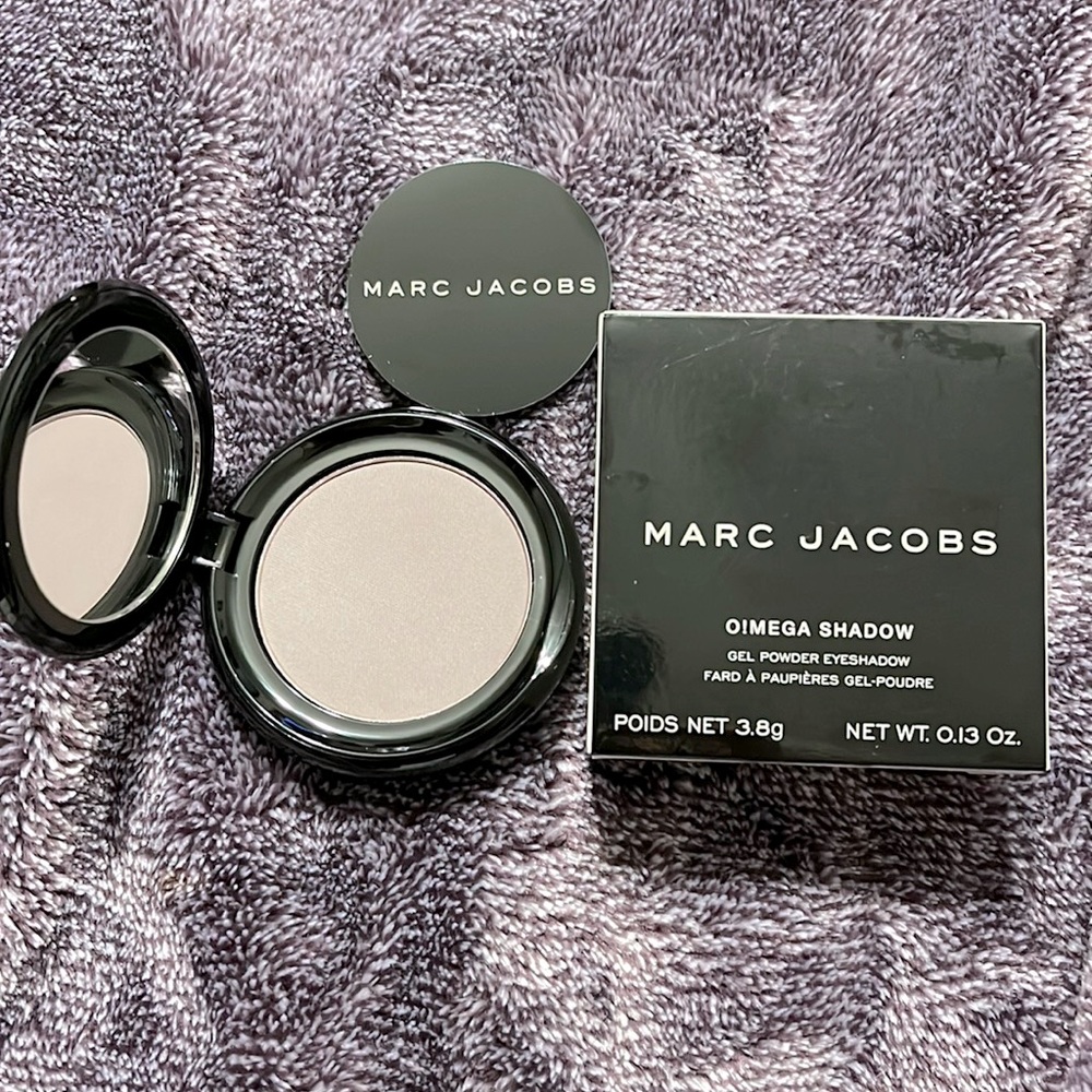 Marc Jacobs O!mega Gel Powder Eyeshadow